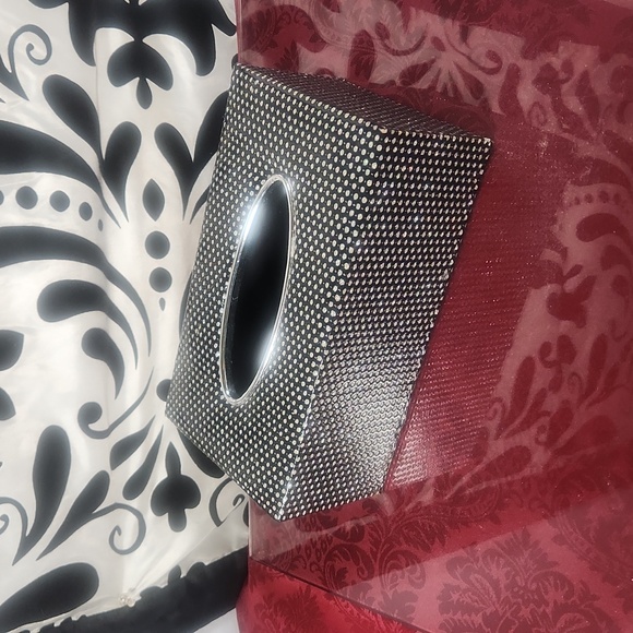 VINTAGE Tissue Box - Picture 1 of 3